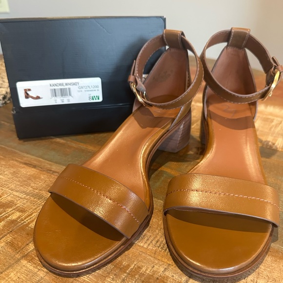 27 EDIT Tan Leather Sandals, 8 WIDE, EUC worn once. - Picture 4 of 6